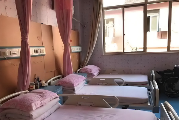 丁子朗認TVB劇集的確開少咗，放眼世界：唔係淨係得敞台